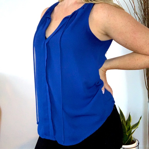 MONTEAU Los Angeles Dressy Tank Top - Picture 2 of 5